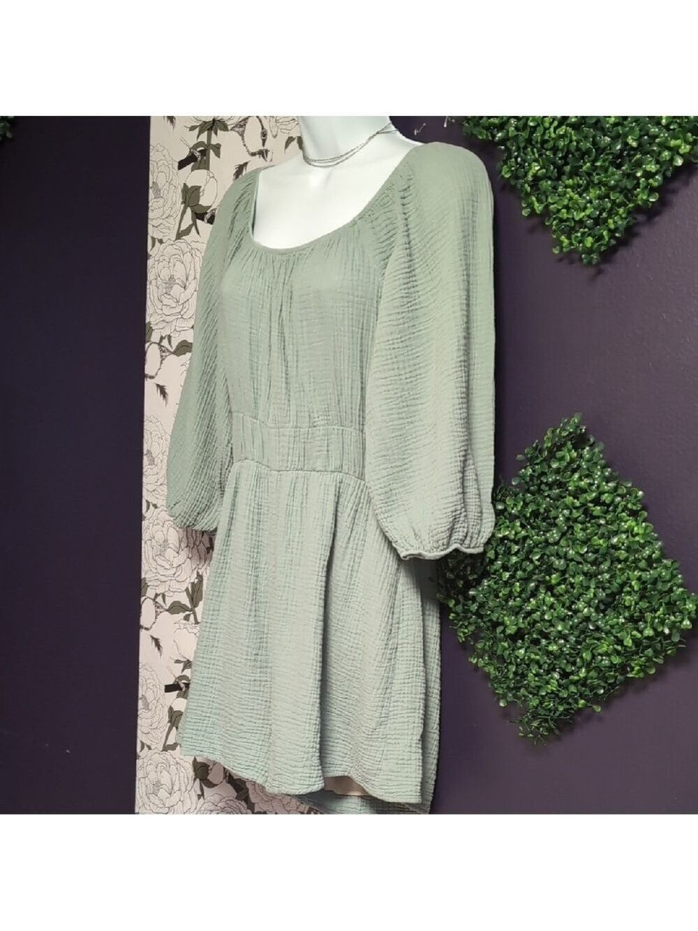 Chris & Carol Textured Sage Romper - Picture 6 of 9